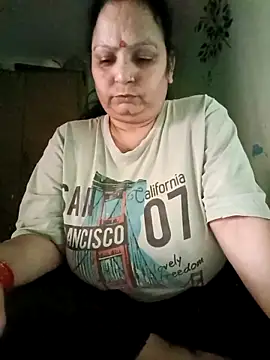 Snapshot of Kavya_kapoor chatting on November 2025 08:15:02 AM Kavya kapoor online show from November 2025 08:15:02 AM