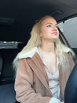 Snapshot of Devill_Angel_ chatting on April 2026 05:40:01 AM Devill Angel online show from April 2026 05:40:01 AM