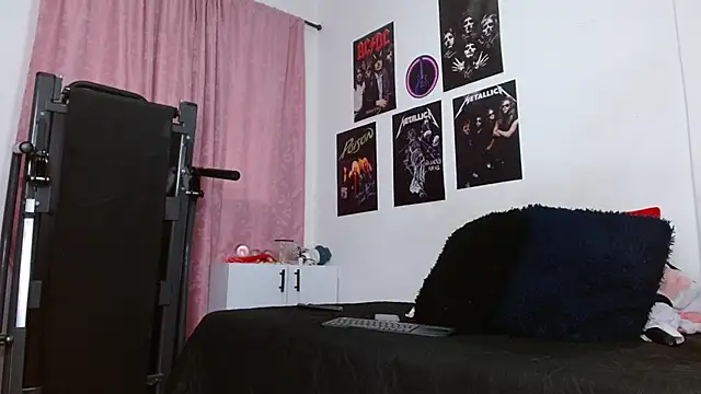 scarlett  morgan online show from September 2025 01:56:01 PM