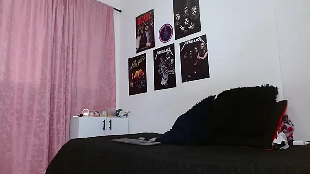 scarlett  morgan online show from October 2025 01:31:02 PM