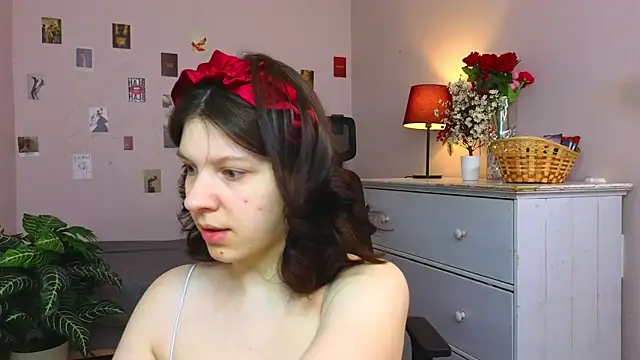 Snapshot of Baby_Evalena chatting on April 2026 05:14:02 AM Baby Evalena online show from April 2026 05:14:02 AM