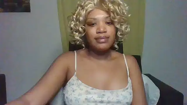 Snapshot of thekelliecapri chatting on July 2026 03:11:01 AM thekelliecapri online show from July 2026 03:11:01 AM