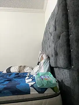 Snapshot of ZMalco2Hend8 chatting on April 2026 02:51:02 AM ZMalco2Hend8 online show from April 2026 02:51:02 AM