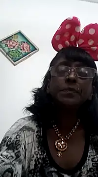 Snapshot of mamakarma1403 chatting on February 2025 03:04:01 AM mamakarma1403 online show from February 2025 03:04:01 AM