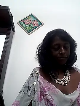 Snapshot of mamakarma1403 chatting on February 2025 09:44:01 AM mamakarma1403 online show from February 2025 09:44:01 AM