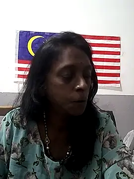 mamakarma1403 online show from December 2025 02:00:01 PM