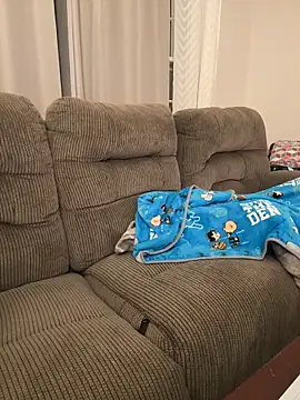 Snapshot of PuckBunny17 chatting on March 2026 01:32:02 AM PuckBunny17 online show from March 2026 01:32:02 AM