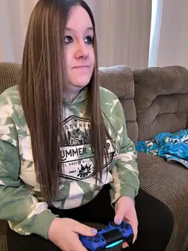 Snapshot of PuckBunny17 chatting on March 2026 01:58:02 PM PuckBunny17 online show from March 2026 01:58:02 PM