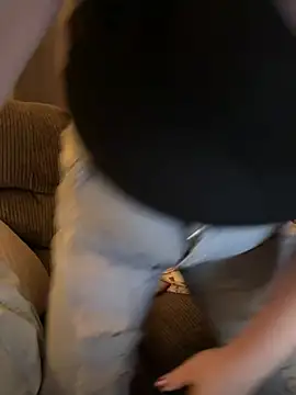 Snapshot of PuckBunny17 chatting on April 2026 04:24:02 AM PuckBunny17 online show from April 2026 04:24:02 AM