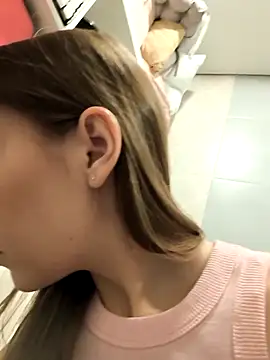 AliceBrayan online show from February 2026 05:05:02 PM