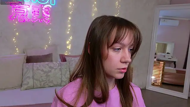 AliceBrayan online show from April 2026 05:05:02 PM