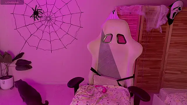 Snapshot of Miss_Mia_Murr chatting on November 2025 04:18:02 AM Miss Mia Murr online show from November 2025 04:18:02 AM