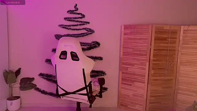 Snapshot of Miss_Mia_Murr chatting on December 2025 05:13:01 AM Miss Mia Murr online show from December 2025 05:13:01 AM