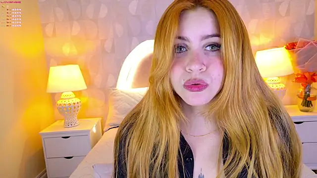 Snapshot of april_rousse chatting on February 2025 10:42:01 PM april rousse online show from February 2025 10:42:01 PM