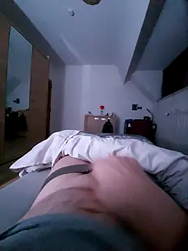 pascalino100 online show from March 2025 04:41:01 AM