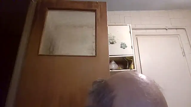 mariusica1xh online show from April 2026 06:37:01 PM