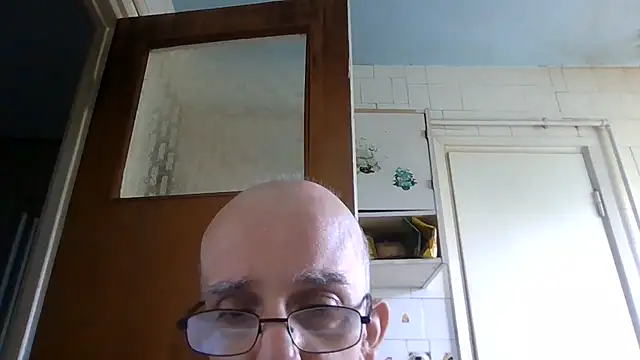 mariusica1xh online show from June 2026 12:52:01 PM