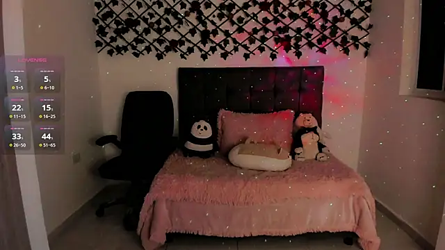 Snapshot of Lilith_Miller21 chatting on November 2025 07:02:02 PM Lilith Miller21 online show from November 2025 07:02:02 PM