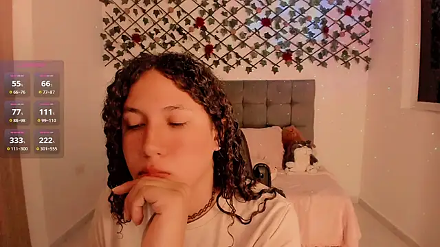 Snapshot of Lilith_Miller21 chatting on November 2025 07:13:01 PM Lilith Miller21 online show from November 2025 07:13:01 PM