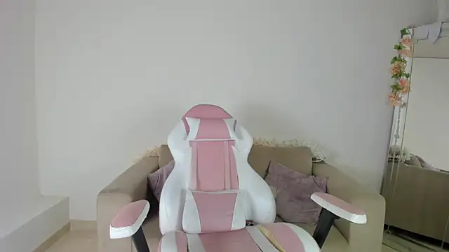 Charlotte cowell sub1  online show from December 2024 04:45:02 AM