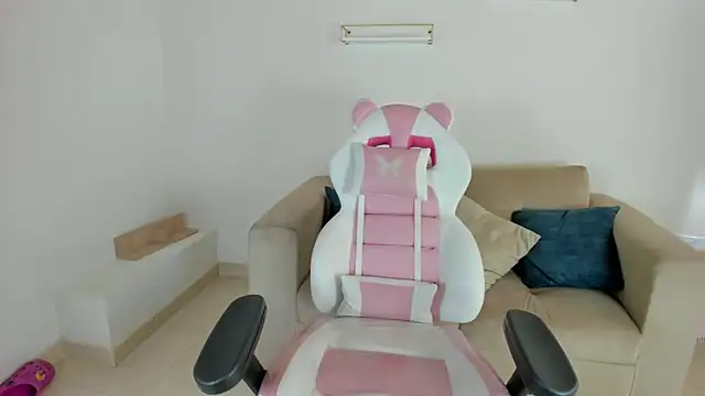 Charlotte cowell sub1  online show from September 2025 04:43:02 PM