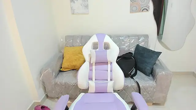 Charlotte cowell sub1  online show from September 2025 03:17:01 PM