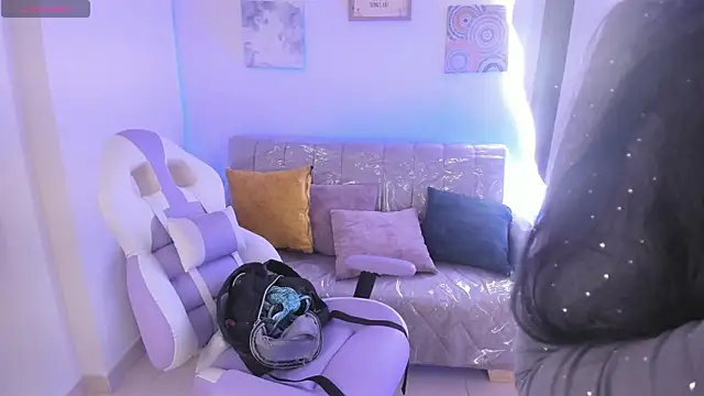 Charlotte cowell sub1  online show from October 2025 02:51:02 PM