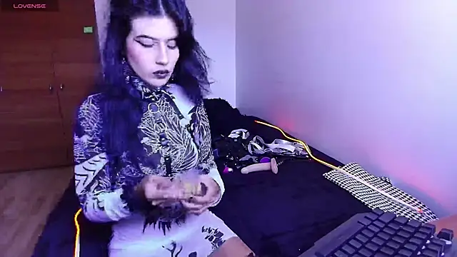 Snapshot of bellatrix25 chatting on March 2025 03:16:02 PM bellatrix25 online show from March 2025 03:16:02 PM