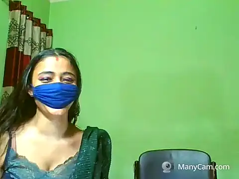 Snapshot of desi_diva chatting on December 2024 06:23:02 PM desi diva online show from December 2024 06:23:02 PM