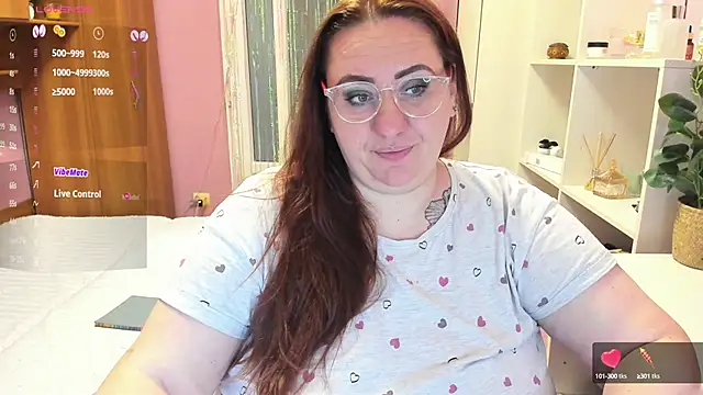 Snapshot of lovely_adelle chatting on February 2025 03:39:01 PM lovely adelle online show from February 2025 03:39:01 PM