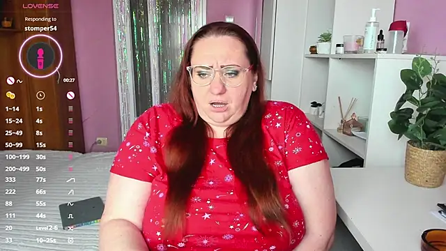 Snapshot of lovely_adelle chatting on February 2025 01:22:02 PM lovely adelle online show from February 2025 01:22:02 PM