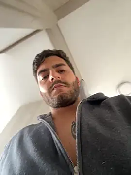 thomas gun online show from October 2025 08:04:02 PM