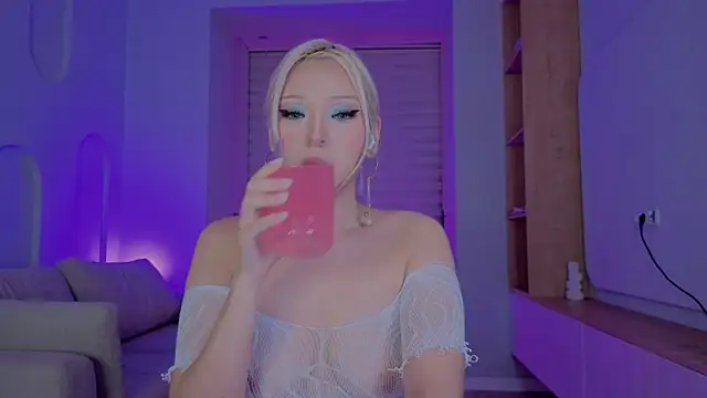 Snapshot of RileyMee chatting on October 2025 12:04:02 PM RileyMee online show from October 2025 12:04:02 PM