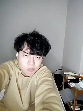 whitebriefboy online show from February 2025 12:37:01 AM