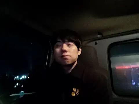 whitebriefboy online show from March 2026 06:36:01 PM