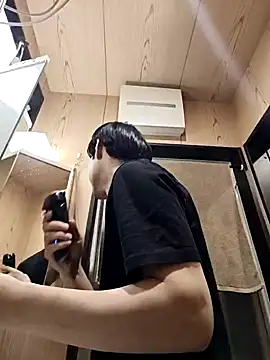 whitebriefboy online show from April 2026 02:51:02 AM