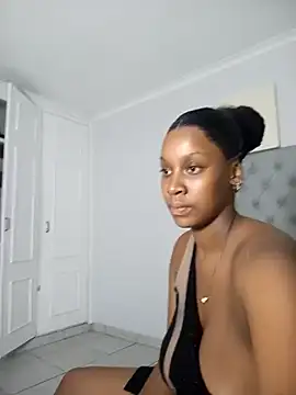 Candy Love 18 online show from February 2025 05:48:01 PM