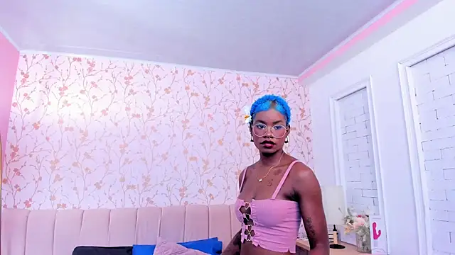 amber-hill online show from March 2026 07:20:02 PM