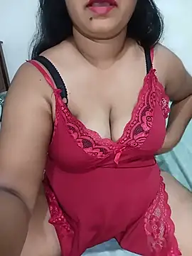 Snapshot of Reesha_99 chatting on June 2026 01:55:02 PM Reesha 99 online show from June 2026 01:55:02 PM