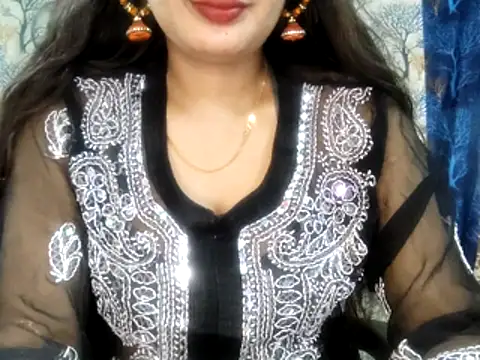 Aarvi Arora online show from October 2025 02:40:01 PM