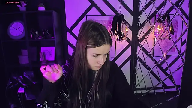 Lily Moonlight online show from January 2025 07:54:01 AM