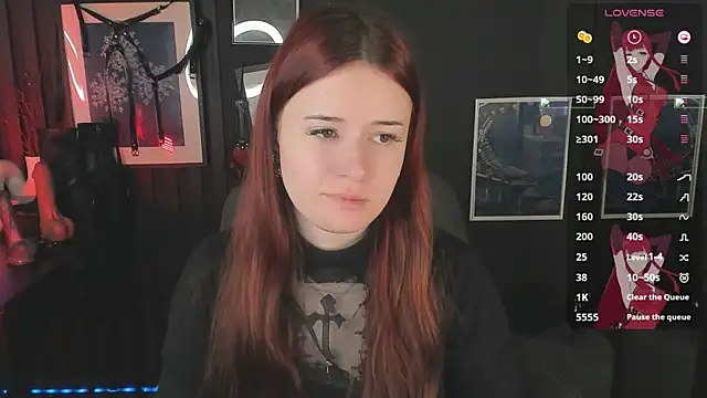 Snapshot of Lily_Moonlight chatting on June 2026 07:34:01 AM Lily Moonlight online show from June 2026 07:34:01 AM