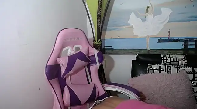 Snapshot of Dy_Hanna chatting on January 2025 07:24:01 AM Dy Hanna online show from January 2025 07:24:01 AM