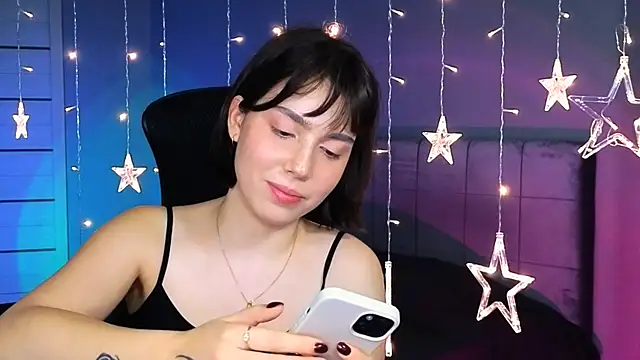 Stacy Gonzales  online show from November 2025 10:37:02 AM