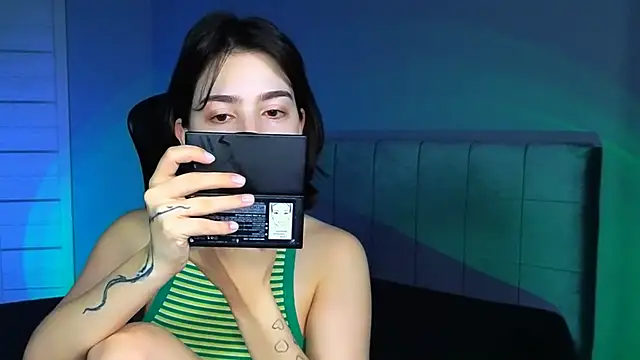 Stacy Gonzales  online show from December 2025 08:52:01 AM