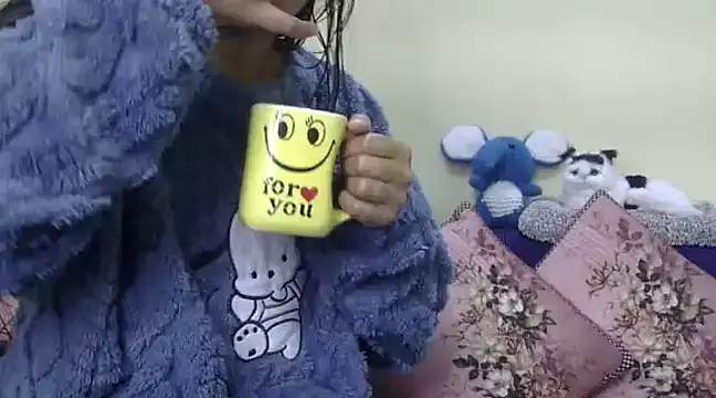 Snapshot of WildRuhi20 chatting on January 2025 04:44:02 AM WildRuhi20 online show from January 2025 04:44:02 AM