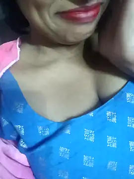 Wifesuman40 online show from December 2024 01:03:01 PM