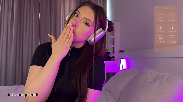 MENNDI online show from January 2025 12:11:02 PM