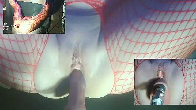 Snapshot of Tweetyke chatting on October 2025 10:07:02 PM Tweetyke online show from October 2025 10:07:02 PM