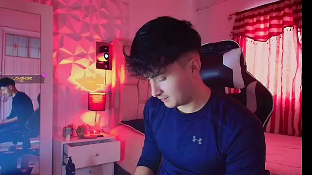 santyago taylor online show from January 2025 02:45:01 PM